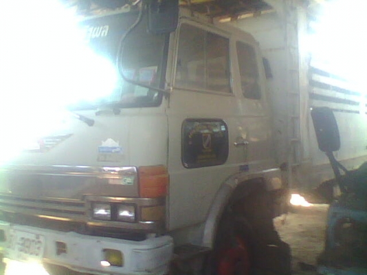 หกล้อHINo หัว เรนเจอร์ F18 ยาว 6.20 เมตร เครื่อง 185 ยาง 825 ขอบ 16 คันซีเลข FDxxx คันซีสวย ยางดี พร้อมใช้งาน