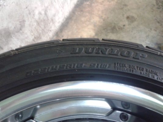 MAX18-4รู114พร้อมยางDUNLOP225/40ปี10สภาพดี