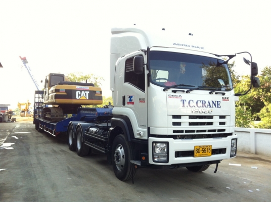 ให้เช่ารถเทรลเลอร์ รถหัวลาก แบบพื้นเรียบ และ โลว์เบด