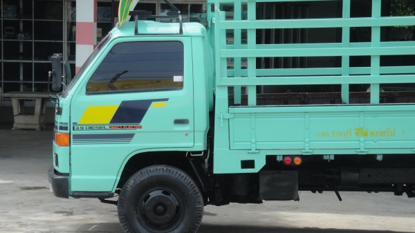 ISUZU NPR  ยาว 5.00 ม. ดาวน์45000 ผ่อน10600/48เดือน