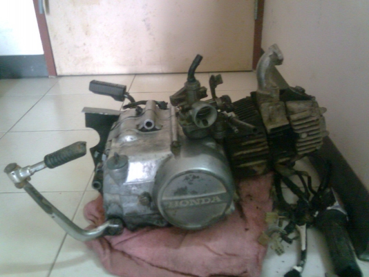 ขายเครื่องHonda ดรีม 100 สภาพดีเดิมๆ ไม่มีทะเบียน อุปกรณ์ครบครับ กรุงเทพ