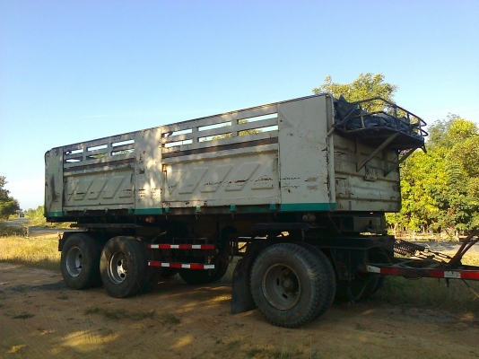 ขาย10ล้อ  2 เพลา isuzu เดกก้า 320 แรง แม่ลูก