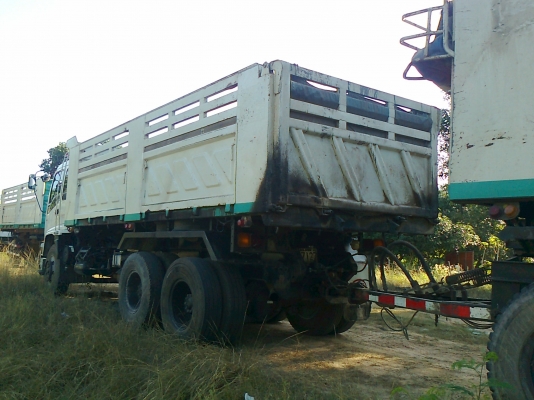 ขาย10ล้อ  2 เพลา isuzu เดกก้า 320 แรง แม่ลูก