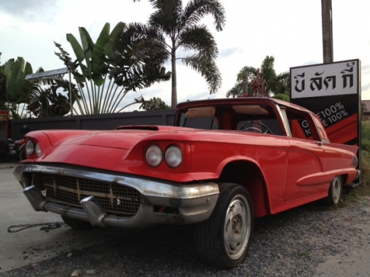 ขาย Ford thunderbird 1960 2 ประตูแท้ สีใหม่  ไม่มีผุ ช่วงล่างดี ดิสเบรค ด่วนๆถูกๆเลยครับ
