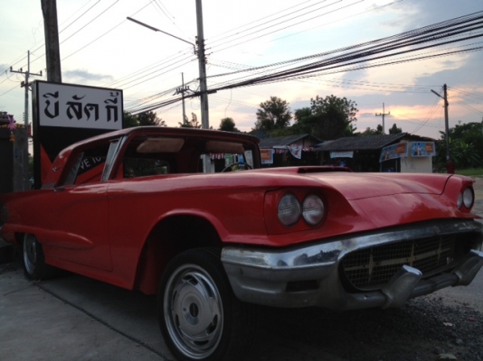 ขาย Ford thunderbird 1960 2 ประตูแท้ สีใหม่  ไม่มีผุ ช่วงล่างดี ดิสเบรค ด่วนๆถูกๆเลยครับ