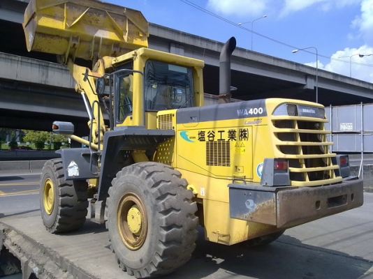 รถตักล้อยาง WA400-3E รถสวย สภาพเดิมจากนอก เพิ่งมาถึงเมืองไทยครับ โทร.081-373-0559 รถตักล้อยาง WA400-3E รถสวย สภาพเดิมจากนอก เพิ่งมาถึงเมืองไทยครับ โทร.081-373-0559