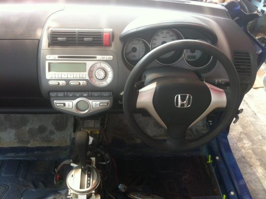 ขายหัวรถตัดพร้อมเครื่องยนต์ HONDA JAZZ  พร้อม เครื่องยนต์ L13A  !!!ขอบคุณมากครับพี่เอฟ จ.อุทัยธานี