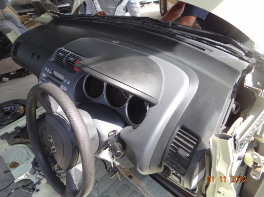 ขายหัวรถตัดพร้อมเครื่องยนต์ HONDA JAZZ  พร้อม เครื่องยนต์ L13A  !!!ขอบคุณมากครับพี่เอฟ จ.อุทัยธานี