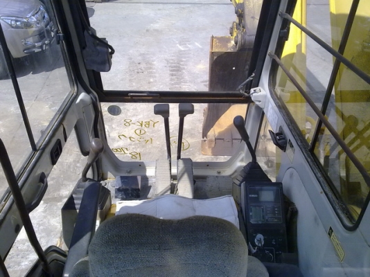 รถขุดดิน SK200-1 มาร์ค ทรี โทร.081-373-0559 รถขุดดิน SK200-1 มาร์ค ทรี โทร.081-373-0559