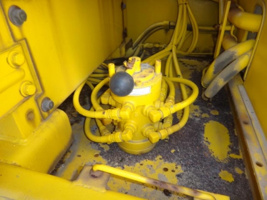 รถขุดดิน SK200-1 มาร์ค ทรี โทร.081-373-0559 รถขุดดิน SK200-1 มาร์ค ทรี โทร.081-373-0559