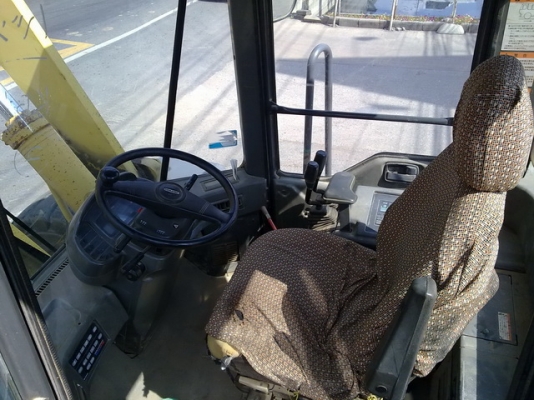 รถขุดดิน SK200-1 มาร์ค ทรี โทร.081-373-0559 รถขุดดิน SK200-1 มาร์ค ทรี โทร.081-373-0559