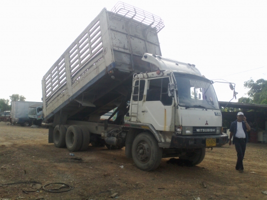 ขายด่วนรถบรรทุกสิบล้อ FUSO ดั้ม เครื่อง 6D17