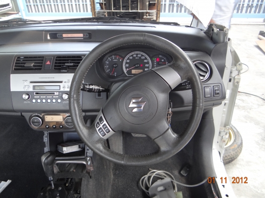 ขายหัวรถตัดพร้อมเครื่องยนต์ SUZUKI SWIFT เกียร์ออโต  พาร์ทแท้นำเข้าจากญี่ปุ่น!!ขอบคุณมากครับคุณตั้ม จ. สกลนคร