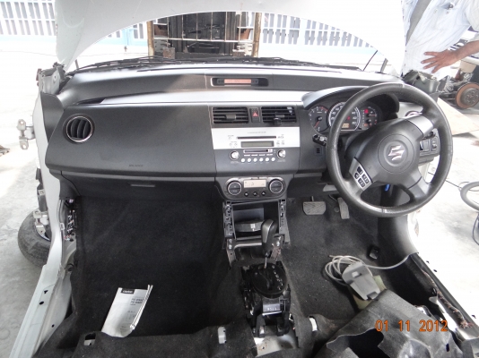 ขายหัวรถตัดพร้อมเครื่องยนต์ SUZUKI SWIFT เกียร์ออโต  พาร์ทแท้นำเข้าจากญี่ปุ่น!!ขอบคุณมากครับคุณตั้ม จ. สกลนคร