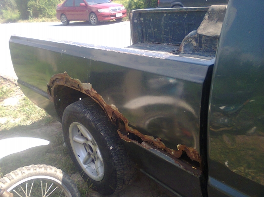 จอโค้งปี96ภายในสีเทาแผงประตูนูนขึ้นรูปแล้วนะคับ  สภาพรถ ผุแต่ตัวถัง หัวสวย เครื่องยังถือว่าใช้ได้อีกนาน มีไอมีพ่นบ้านตามอายุ ช่วงล่างพอได้ คัสซีสวยไม่ผุ ซ้ายขวาหน้าหลังเดิมๆ ขายก่อนทำสี รอคิวอีกสองวันจะทำสีจอดหน้าอู่รอคิว