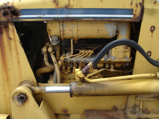 Komatsu D20P-6 นำเข้าจากญี่ปุ่น สภาพสวย ในราคาไม่แพงครับ