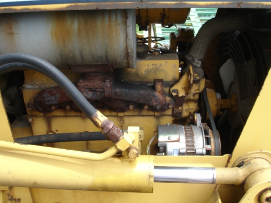 Komatsu D20P-6 นำเข้าจากญี่ปุ่น สภาพสวย ในราคาไม่แพงครับ