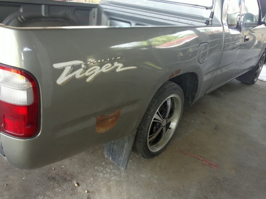 ขายโตโยต้าไทเกอร์ 3000 ไฟฟ้าทั้งคันแอร์แบ็ค ABS แม็ก17 เดิมๆ ปี99ลดสุดๆ228500บาท