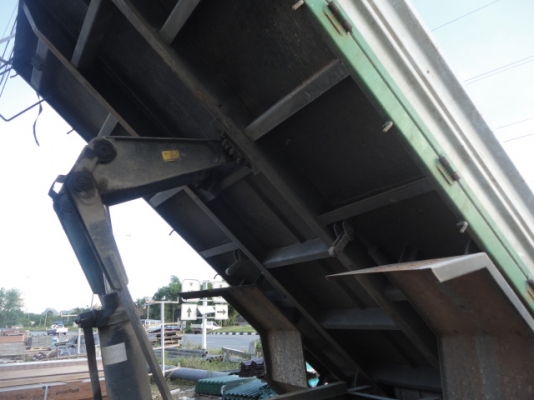 6 ล้อดั้ม ISUZU FRR 210 แรง ปี 52