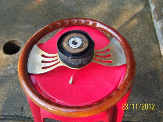 มาแล้วพวงมาลัย