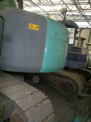 ขาย รถขุด KOBELCO รุ่น SK135SR-1ES ปี 2005/ 3321 ชม.รถนอกนำเข้า สภาพสวย ติดต่อ มานะ 085-9049669
