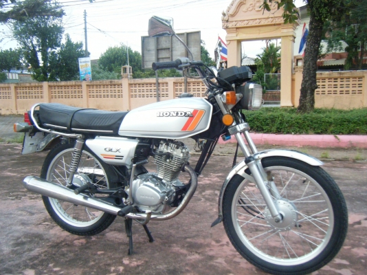 !!! Honda glx 125 classic !!!อยากขาย..เสนอราคามาเลยต้องการใช้เงิน !!! Honda glx 125 classic !!!อยากขาย..เสนอราคามาเลยต้องการใช้เงิน