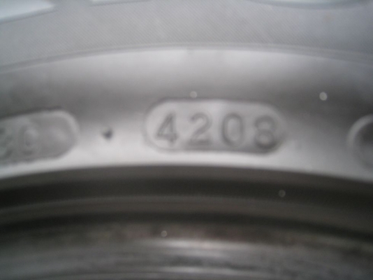 ขายยาง MAXXIS MA-E1 195-65-15 ยางปี 08 ,09 (1ชุด) (081-3747940)