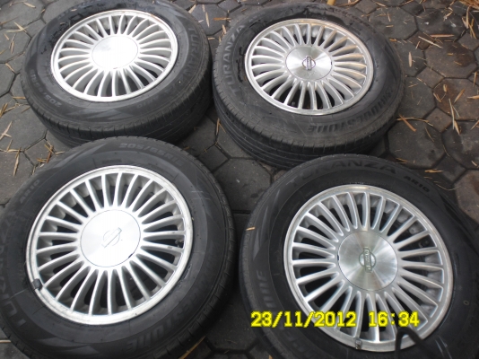 ขายแม็กซ์เดิม cefiro a32 ลายชี่ ฝาปิดครบ  พร้อมยาง 4วง บริสโตน ar 10 ยางสวย