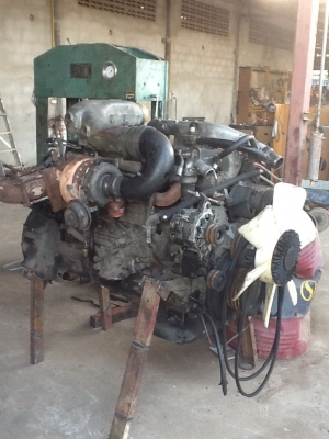 ขายเครื่องนิสสันUD PF6 350แรงห้าง