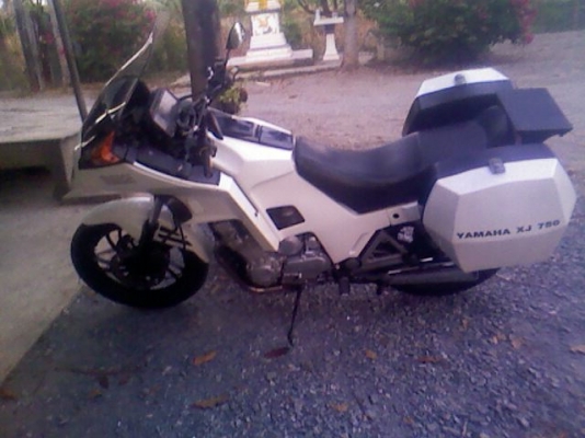 ขาย Yamaha XJ750D ทะเบียนแท้ๆ ขี่โอนขนส่งได้เลยครับ