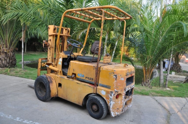 ลดรับปีใหม่...FORKLIFT KOMATSU 2.5ตัน สวยเดิมจากญี่ปุ่น 99,000บาท!!!