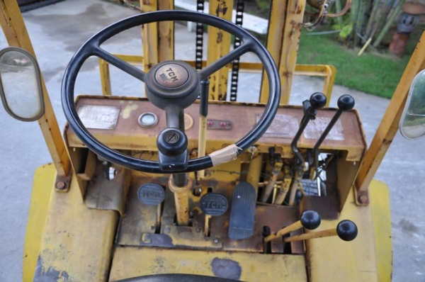 ลดรับปีใหม่...FORKLIFT TCM 2ตัน สวยเดิมจากญี่ปุ่น 99,000บาท!!!