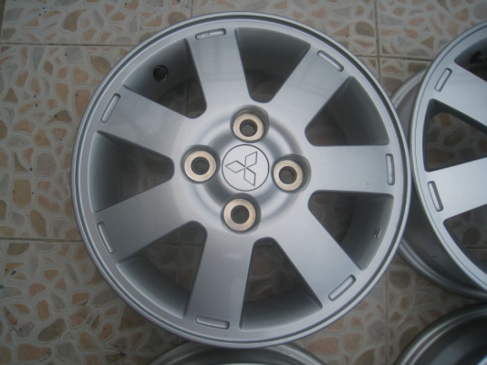 ขายล้อแม็กเดิม mitsubishi mirage 14"x4.5" 4/100 (081-3747940)