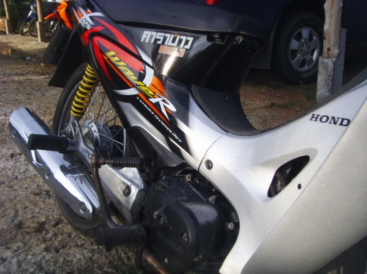 ขาย honda wave 125 cc  สภาพเดิมๆ สีสวย 15900 บาท