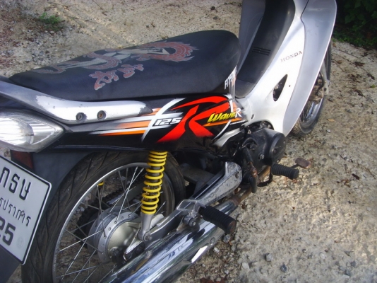 ขาย honda wave 125 cc  สภาพเดิมๆ สีสวย 15900 บาท