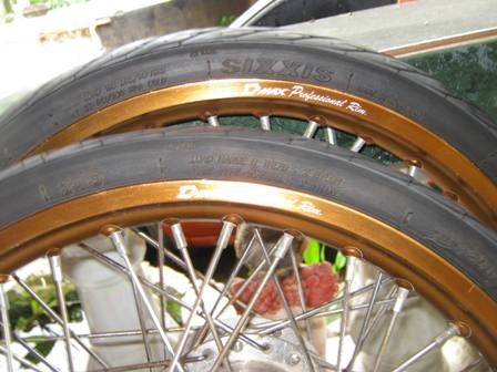 ขายล้อแต่ง ฟีโน่ พร้้อมใส่ 2,200