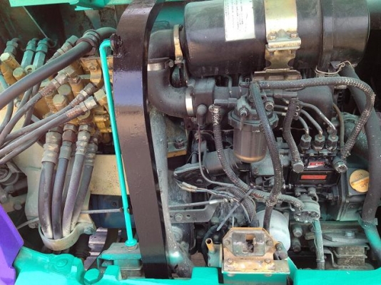 ขายรถแบคโฮล KOMATSU PC30-7E ทำสีใหม่ นำเข้า มือสองจากญี่ปุ่น