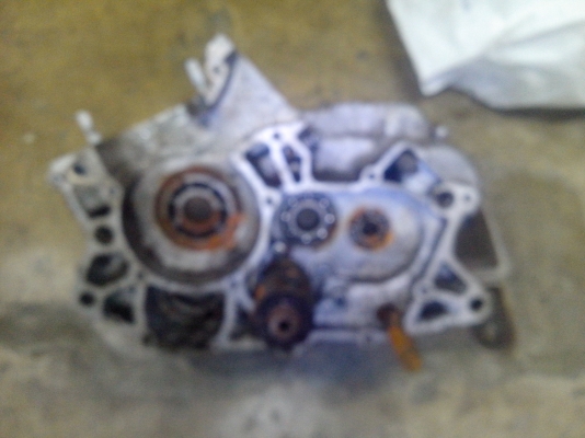 ขาย KR150 ปี39 รถจอดนานเจ้าของไม่ได้ใช้ เครื่องดีมาก มีกันสะบัด ทะเบียนโอน 12000..