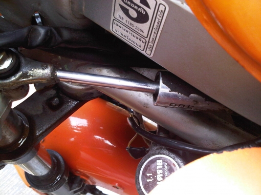 ขาย KR150 ปี39 รถจอดนานเจ้าของไม่ได้ใช้ เครื่องดีมาก มีกันสะบัด ทะเบียนโอน 12000..