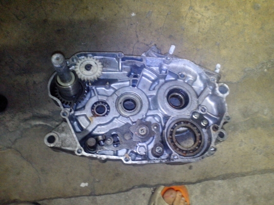 ขาย KR150 ปี39 รถจอดนานเจ้าของไม่ได้ใช้ เครื่องดีมาก มีกันสะบัด ทะเบียนโอน 12000..