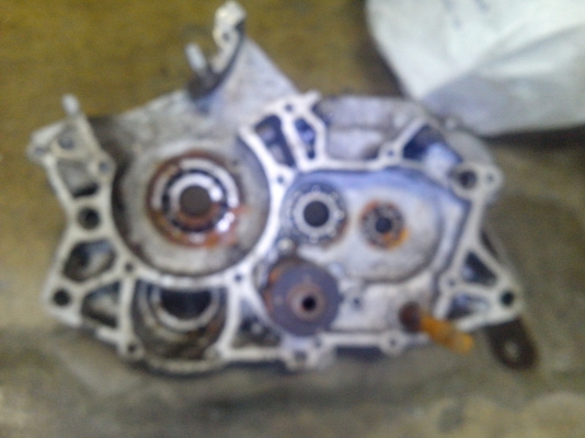 ขาย KR150 ปี39 รถจอดนานเจ้าของไม่ได้ใช้ เครื่องดีมาก มีกันสะบัด ทะเบียนโอน 12000..