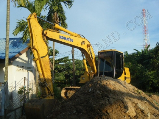 รถแบคโฮ ยี่ห้อ KOMATSU PC120 รุ่น5