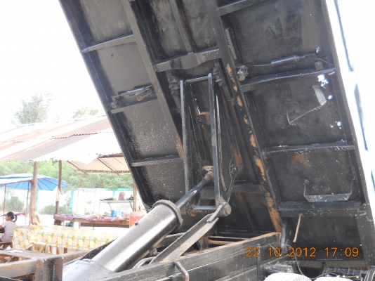 ขายรถหกล้อหน้ายาวดั๊มพ์สวยๆพร้อมใช้ต่อรองได้