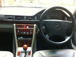 ขายรถBENZ220 E โฉม W124 E มือแรกมือเดียวตั้งแต่ป้ายแดง