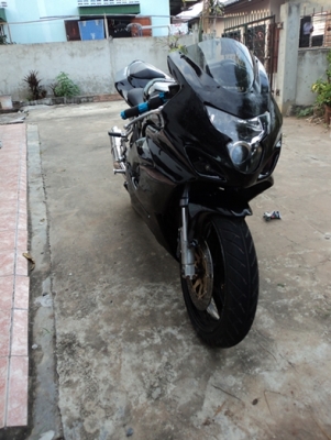 ด่วนขายGSXR 400 R7 ปี94 ทะเบียน มีเล่มเขียว พร้อมชุดโอน ราคากันเอง