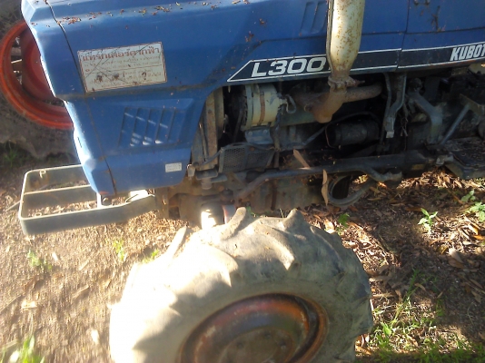 รถไถคูโบต้า L3001 DT ขับ 4 ล้อ มีโรตารี่  มีอุปกรณ์ให้หมดแรงดี(มี VDO ให้ดูรถ)