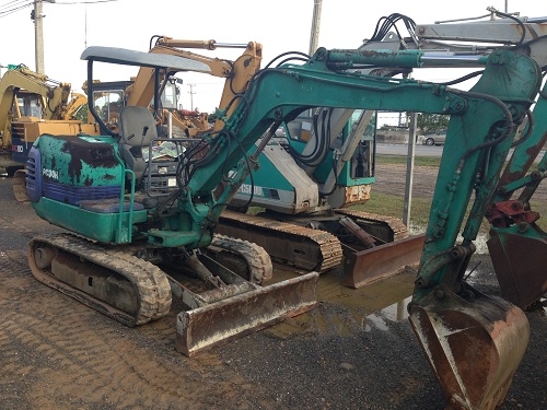 ขายรถแบคโฮ KOMATSU PC30R-8 ชมVDOการทำงานได้ครับ นำเข้าจากญี่ปุ่น ติดต่อ 081-2990958