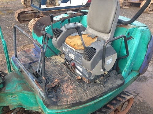 ขายรถแบคโฮ KOMATSU PC30R-8 ชมVDOการทำงานได้ครับ นำเข้าจากญี่ปุ่น ติดต่อ 081-2990958 ขายรถแบคโฮ KOMATSU PC30R-8 ชมVDOการทำงานได้ครับ นำเข้าจากญี่ปุ่น ติดต่อ 081-2990958