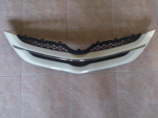 ขายเหมาวิทยุ ไฟท้าย และกระจังหน้า new vios