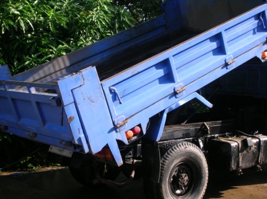 4ล้อดัมพ์ อีซุซุ เครื่อง88เเรง สภาพสวย รถพร้อมใช้งาน ทะเบียนพร้อมโอน